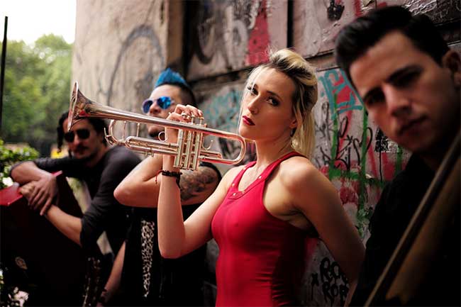 Jenny and The Mexicats