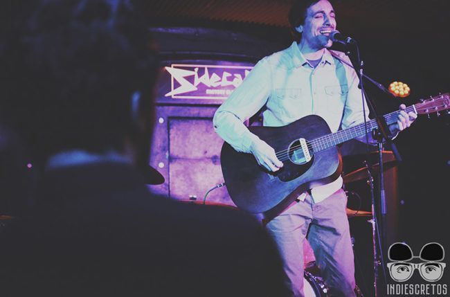 Xavier Calvet Sidecar Barcelona Cronica | Indiescretos Indie Español
