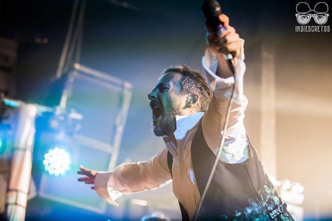 Love of Lesbian El Poeta Halley Cronica Barcelona Razzmatazz | Indiescretos Noticias Indie Español