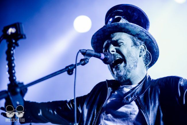 LOVE OF LESBIAN SonoraCC | Indiescretos