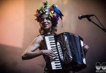 Entrevista a Natalia Tena, vocalista de Molotov Jukebox Bona Nit Barcelona 2016 Molotov Jukebox Natalia Tena | Indiescretos Noticias Indie Español Festivales Festival Entrada Entradas Ticket Tickets