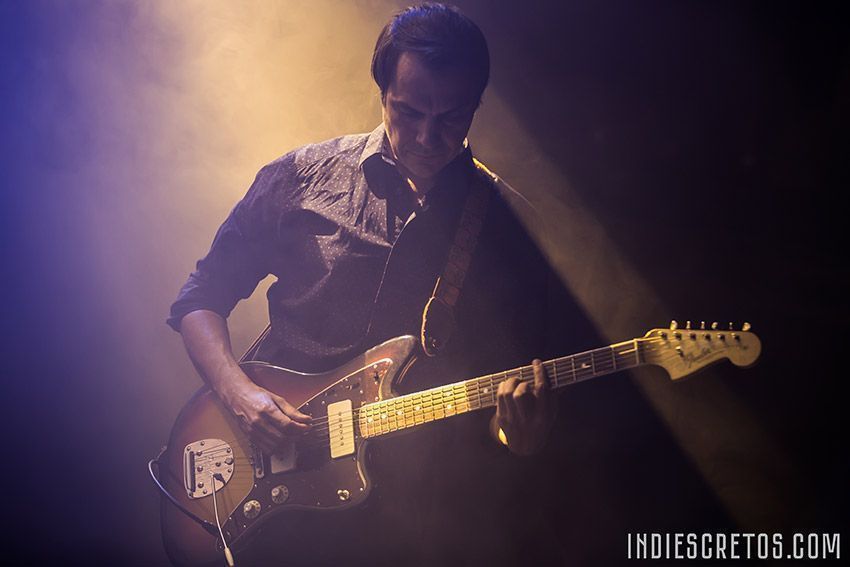 Los Planetas Concierto Zona Temporalmente Autonoma Disco Jota Eric Barcelona Sala Apolo | Indiescretos Noticias Indie Español Musica