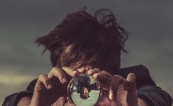 Villanueva | «Solamente quiero escupir y vomitar escribiendo sobre todo aquello de lo que tengo necesidad» villanueva-indiescretos