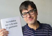 Javier Becerra: «A raíz de este libro, muchos tíos han reconocido que les gustaban los Hombres G»